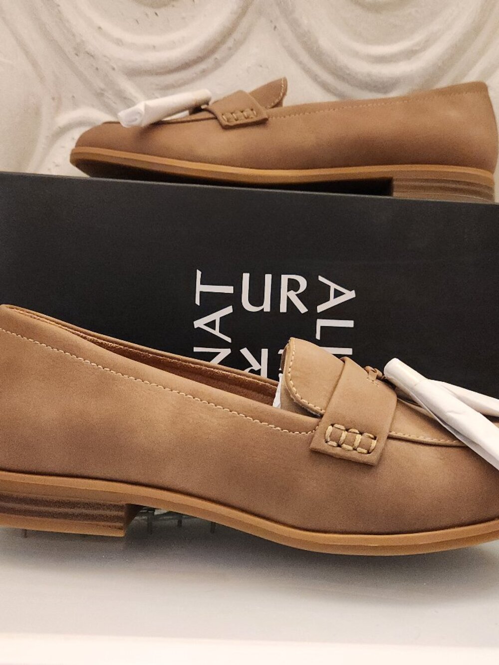 Naturalizer Marco Tan Nubuck Loafers. NIB. Size 6